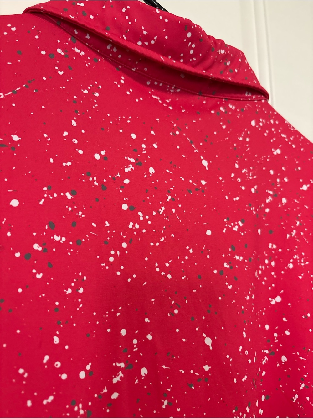 ⛳️⛳️⛳️ Men's Red Splash Polo Shirt by Sunday Swagger 🏌️🏌️🏌️ - Picture 5 of 6